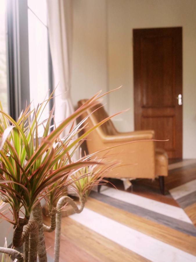 7Days 4Seasons Cafe B&B Lugu Exterior foto